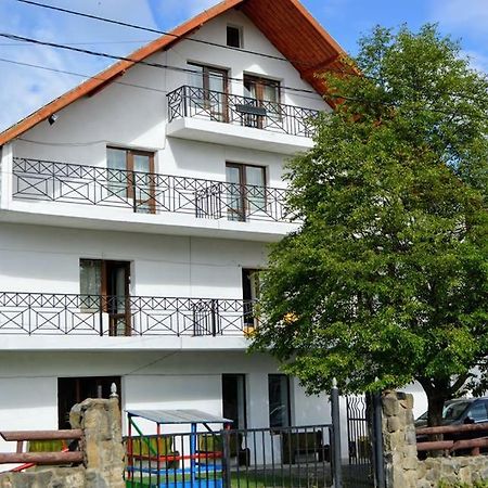 New White House Hotel Bakuriani Bagian luar foto